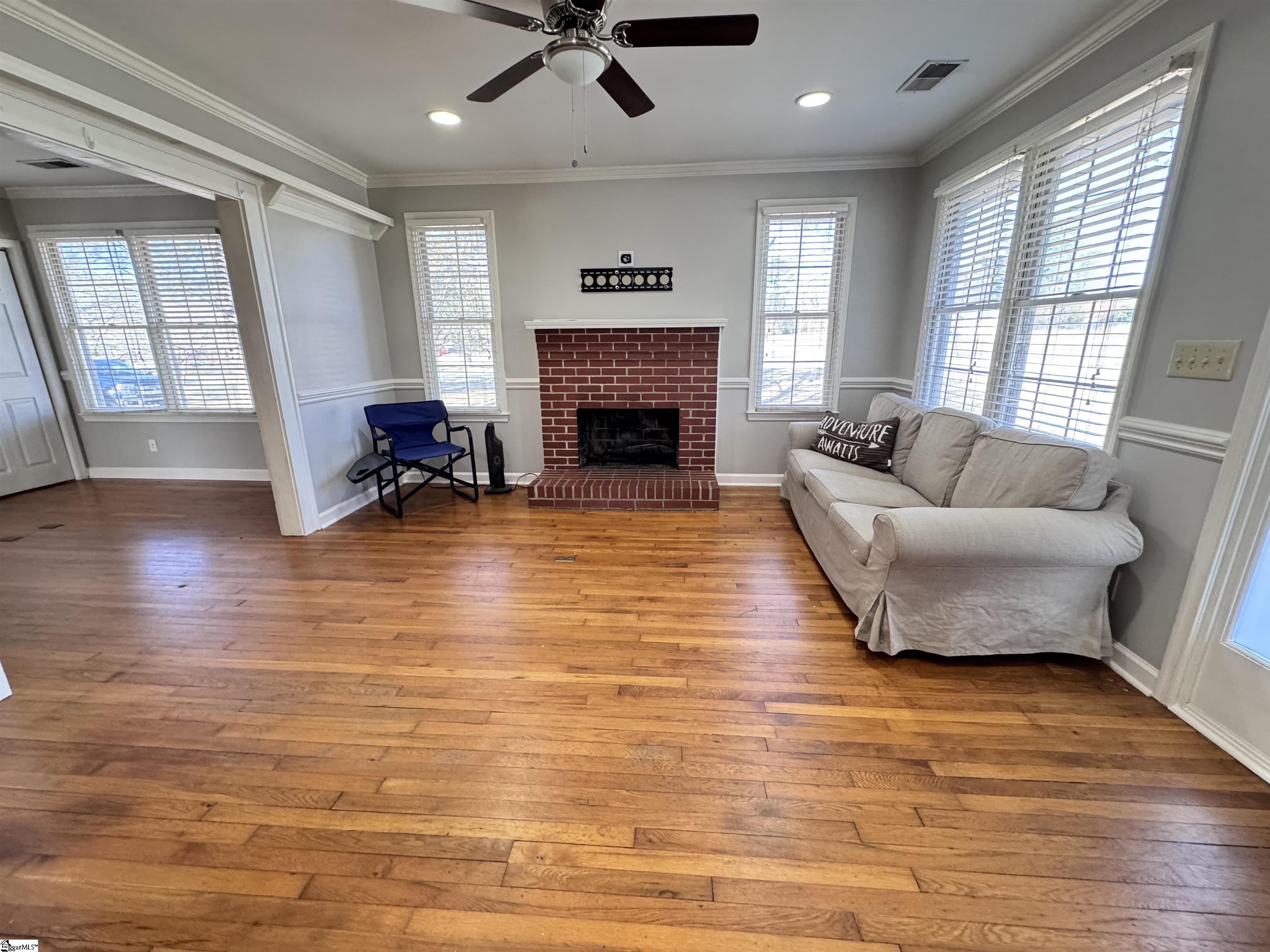 215 Lancaster Avenue Greer, SC 29650 - Photo 9 of 22 Gallery Image 9