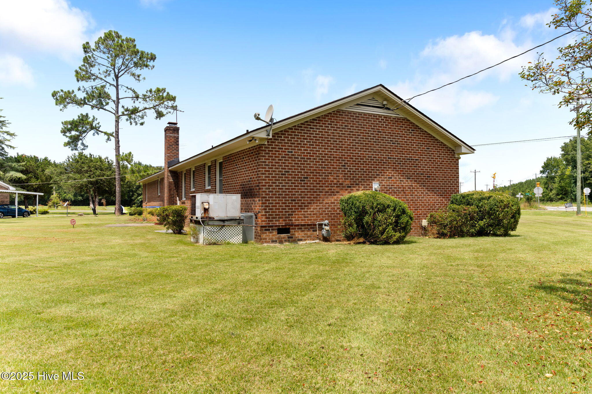 1852 Springfield Road Rocky Mount, NC 27801 - Photo 5 of 31 6-web-or-mls-1852-springfield-rd