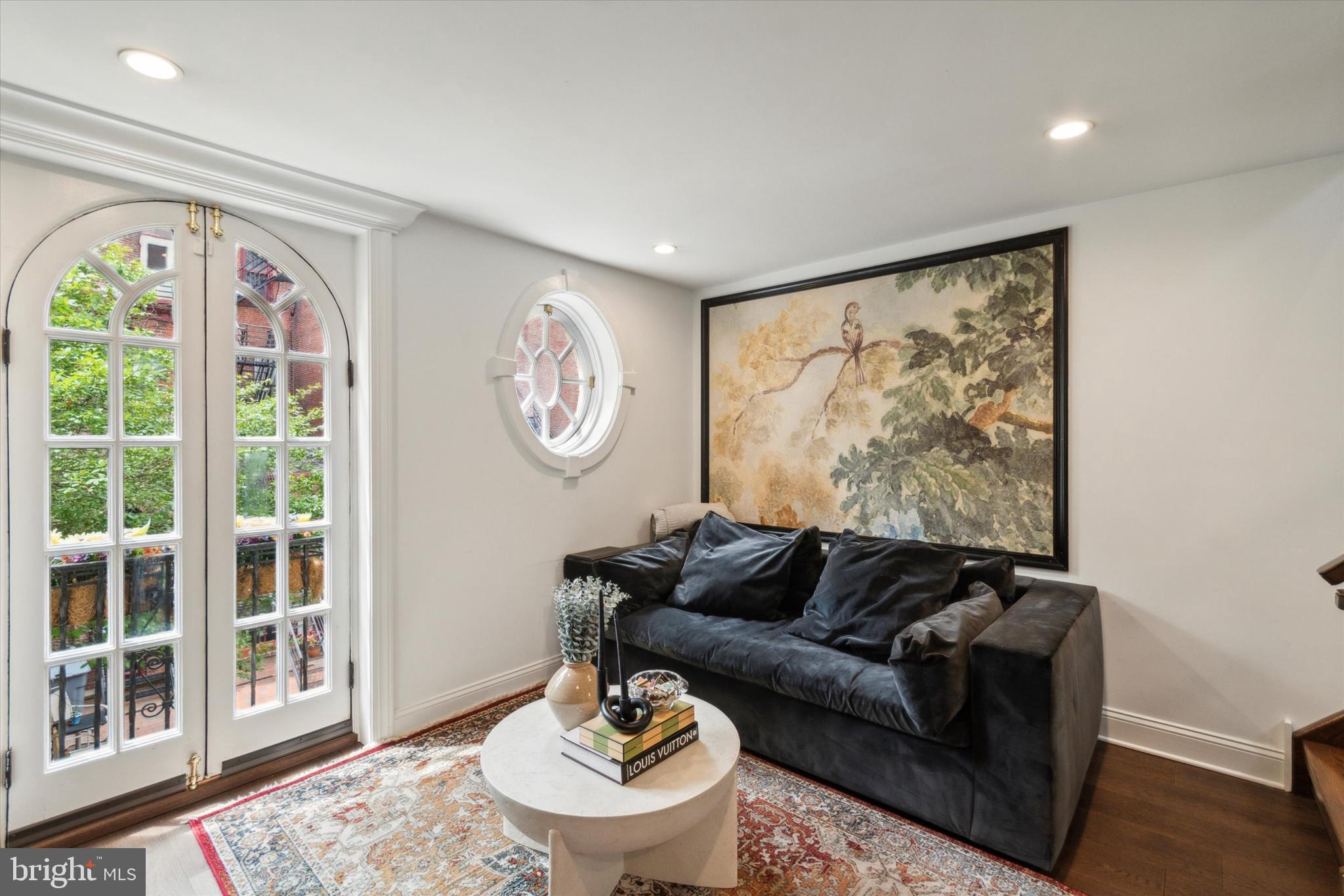 115 South Beechwood Street Philadelphia, PA 19103 - Photo 3 of 24