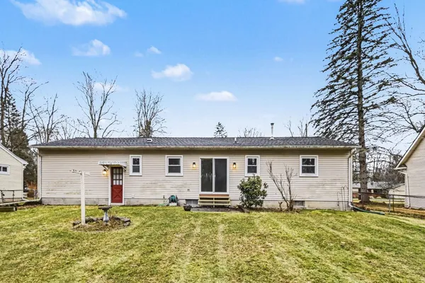 $267,000 | 2054 Raby Road, Haslett, MI 48840