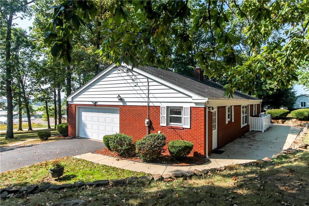 31 Hood School Road Indiana, PA 15701 - Photo 2 of 14