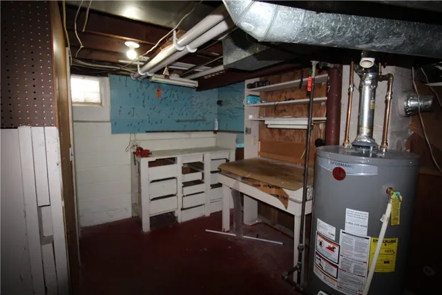 $180,000 | 1999 Goodman Street North, Irondequoit, NY 14609