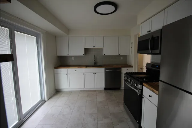 $180,000 | 1999 Goodman Street North, Irondequoit, NY 14609