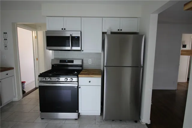 $180,000 | 1999 Goodman Street North, Irondequoit, NY 14609