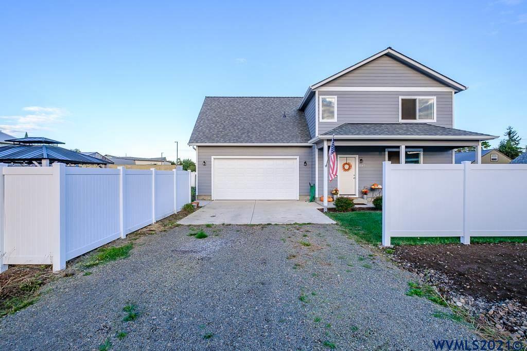1145 South 9th Street Lebanon, OR 97355 - Photo 2 of 42