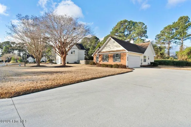 $450,000 | 3520 Tree Top Way, Wilmington, NC 28409