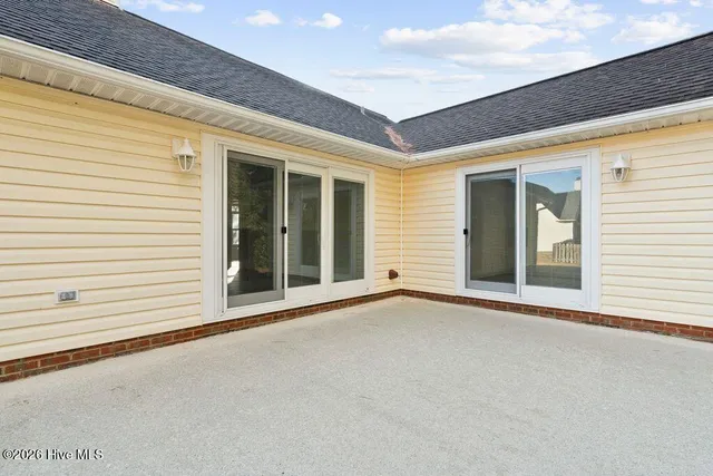 $450,000 | 3520 Tree Top Way, Wilmington, NC 28409