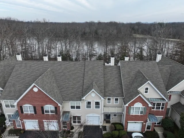 front view of house with a yard