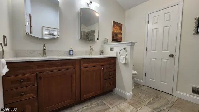 $579,900 | 1305 South Branch Drive, Whitehouse Station, NJ 08889