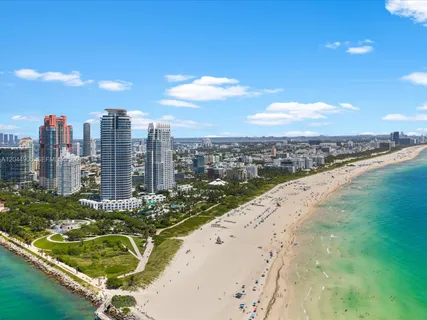 $1,695,000 | 400 South Pointe Drive, Unit 1102, Miami Beach, FL 33139