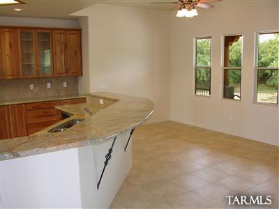 8770 East Bears Path Road Tucson, AZ 85749 - Photo 4 of 10