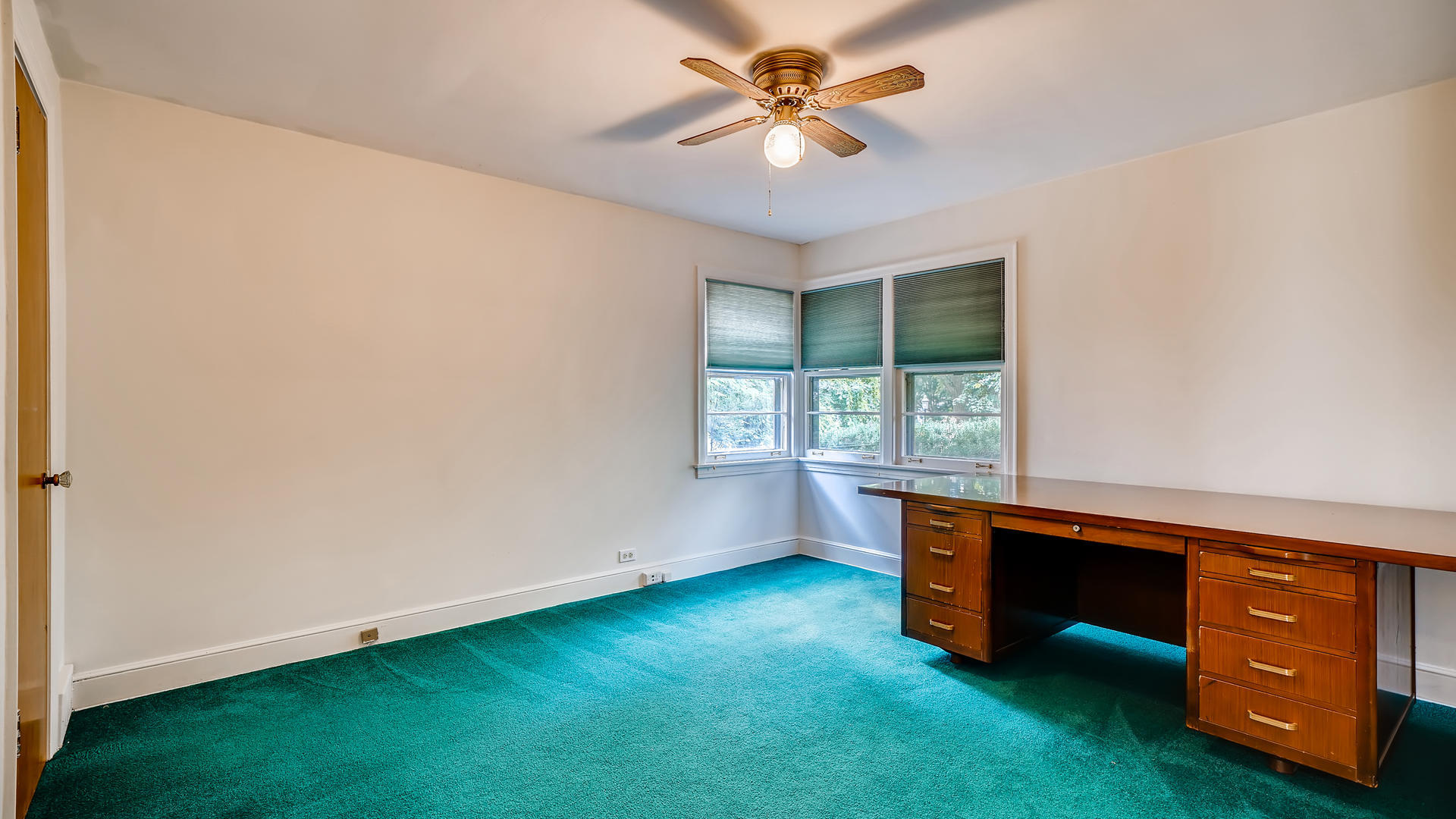 184 Lawton Road Riverside, IL 60546 - Photo 14 of 28