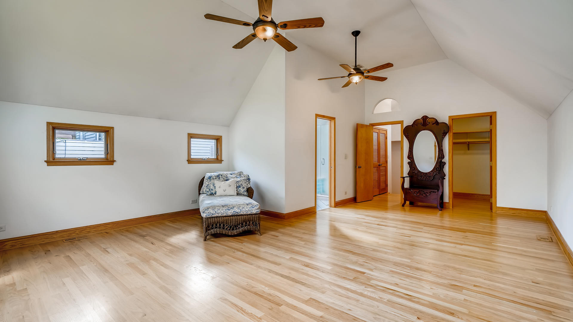 184 Lawton Road Riverside, IL 60546 - Photo 18 of 28