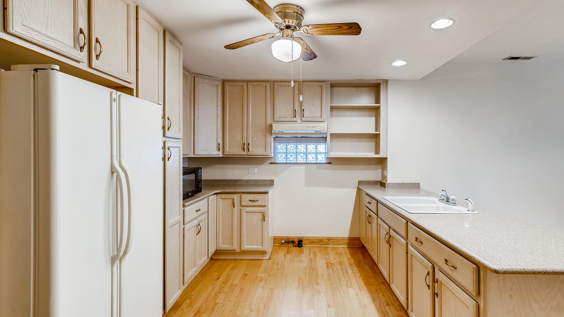 184 Lawton Road Riverside, IL 60546 - Photo 7 of 28