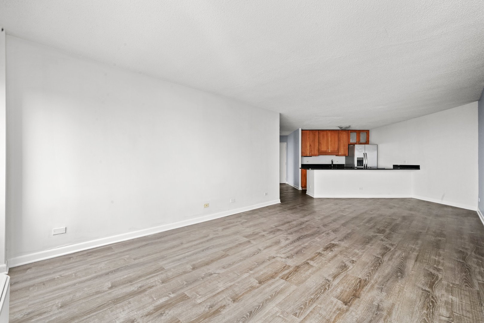 5320 North Sheridan Road, Unit 1007 Chicago, IL 60640 - Photo 7 of 14 Gallery Image 7