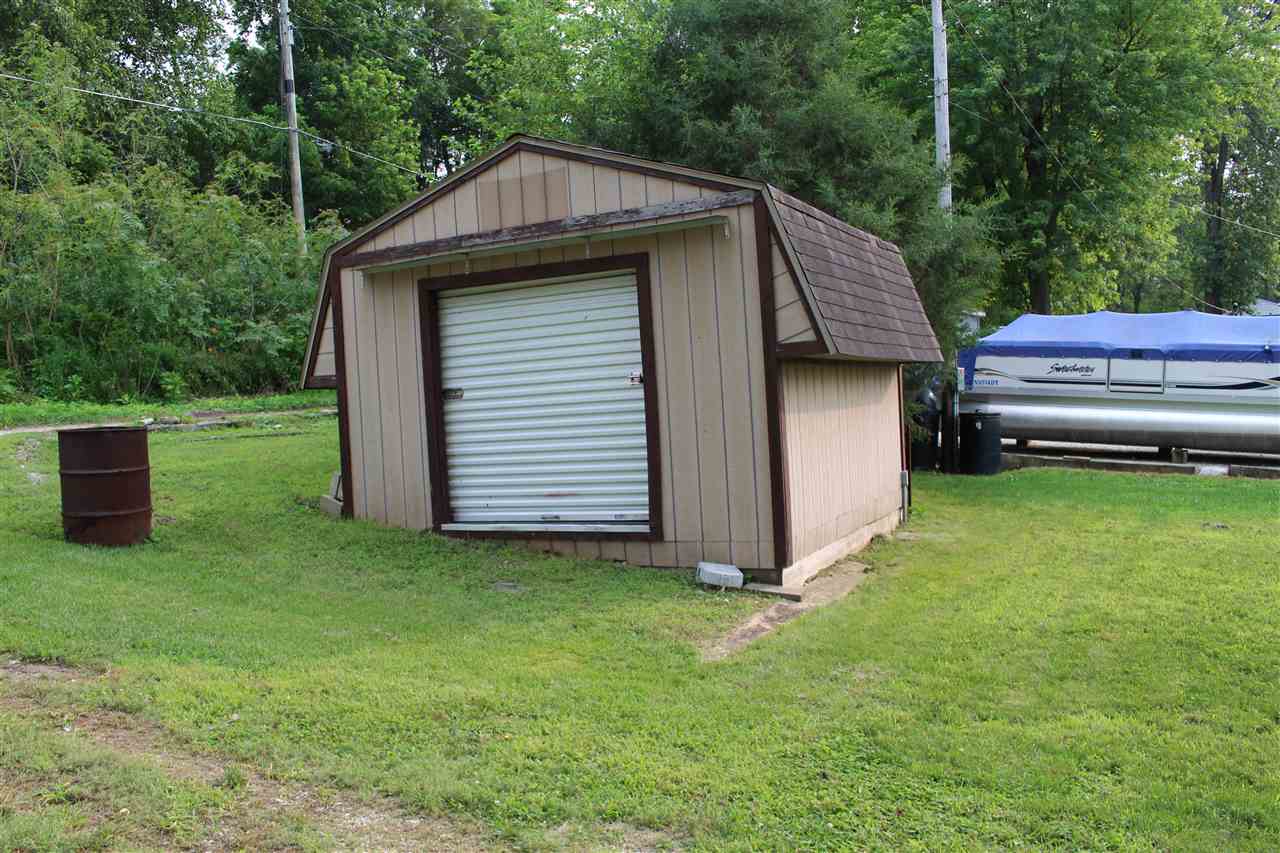 5629 East Bass Center Road Monticello, IN 47960 - Photo 3 of 14 Gallery Image 3