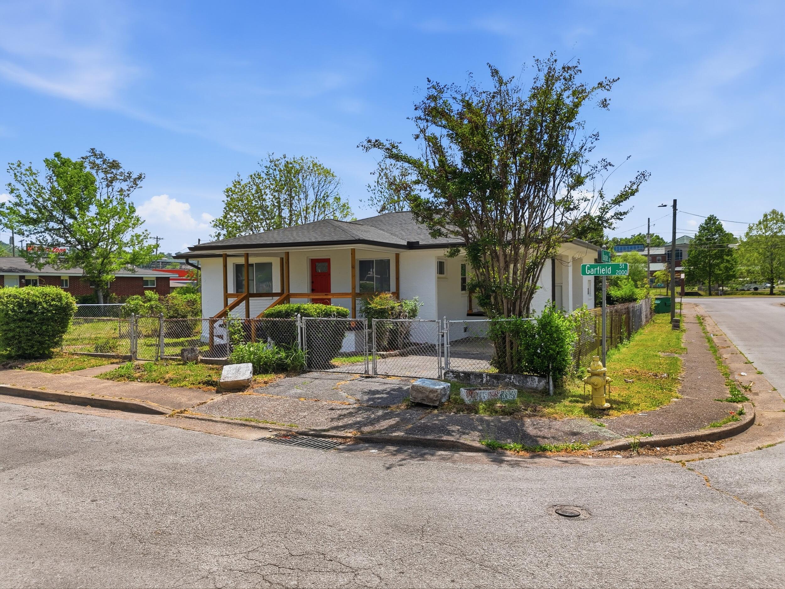 2000 Garfield Street Chattanooga, TN 37404 - Photo 3 of 32 dji_20260417023836_0271_d