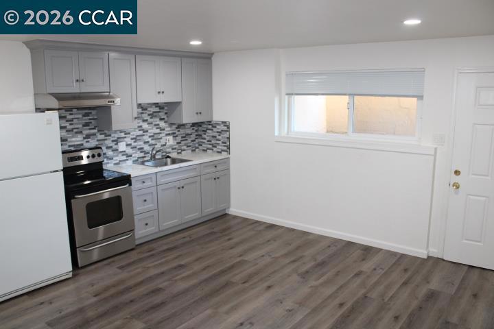 527 Vaqueros Avenue Rodeo, CA 94572 - Photo 5 of 21 Gallery Image 5