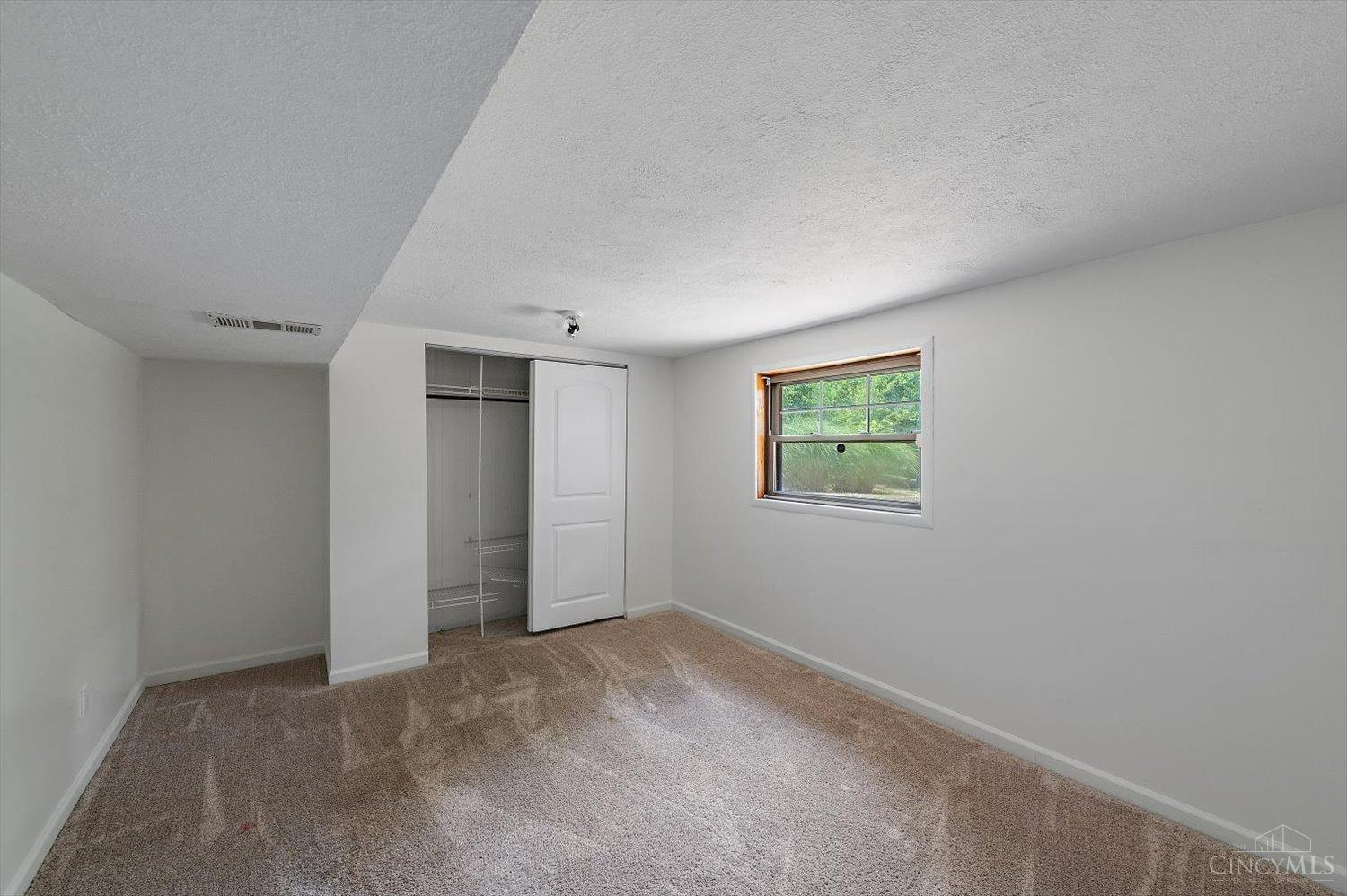 6164 Ricky Drive Fairfield, OH 45014 - Photo 21 of 27 Gallery Image 21