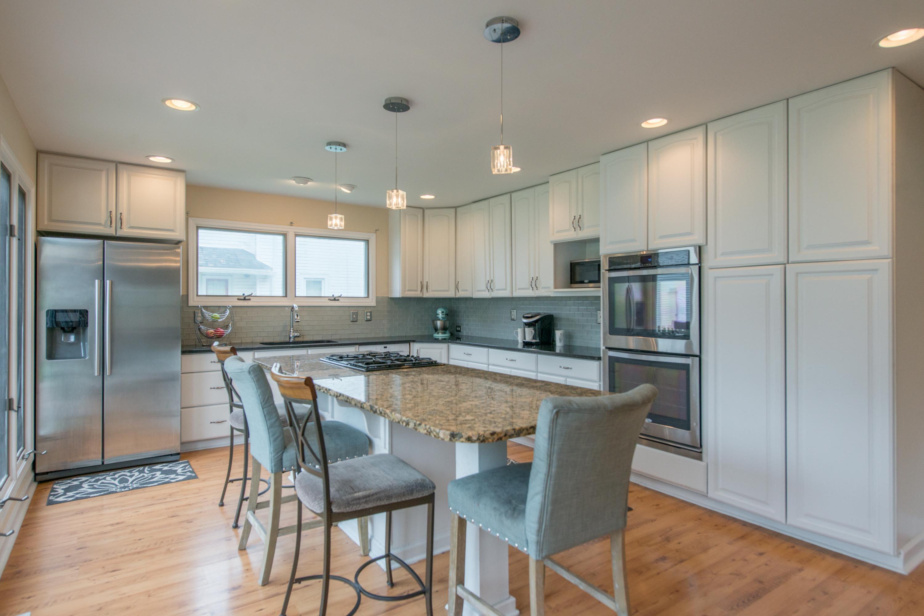 790 South Cassingham Road Bexley, OH 43209 - Photo 9 of 45