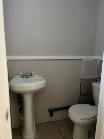 $1,500 | 2744 North Laramie Avenue, Unit N, Chicago, IL 60639