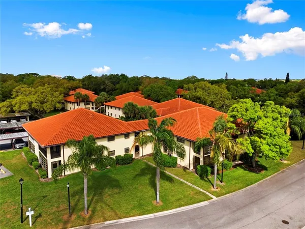 $210,000 | 2506 Hammock Court, Unit 2506, Clearwater, FL 33761