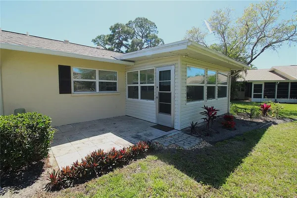 $1,600 | 390 301 Boulevard West, Unit 24D, Bradenton, FL 34205
