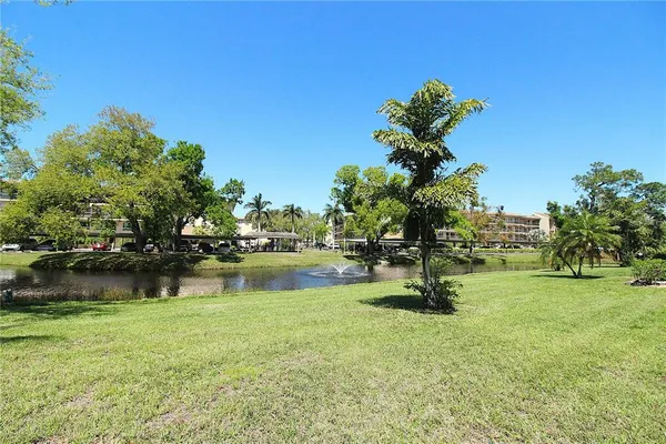 $1,600 | 390 301 Boulevard West, Unit 24D, Bradenton, FL 34205