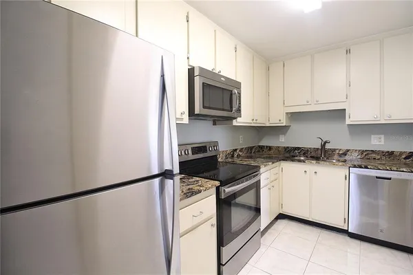 $1,600 | 390 301 Boulevard West, Unit 24D, Bradenton, FL 34205