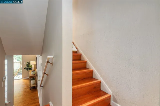 a view of entryway and hall