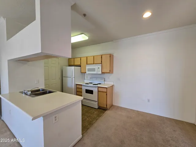 $1,095 | 5345 East Van Buren Street, Unit 366, Phoenix, AZ 85008