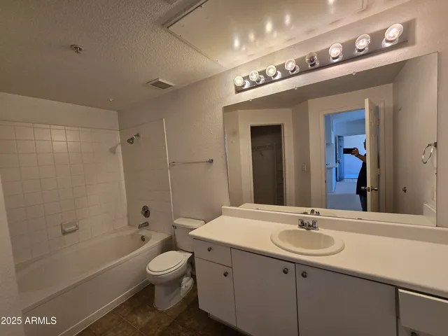 $1,095 | 5345 East Van Buren Street, Unit 366, Phoenix, AZ 85008