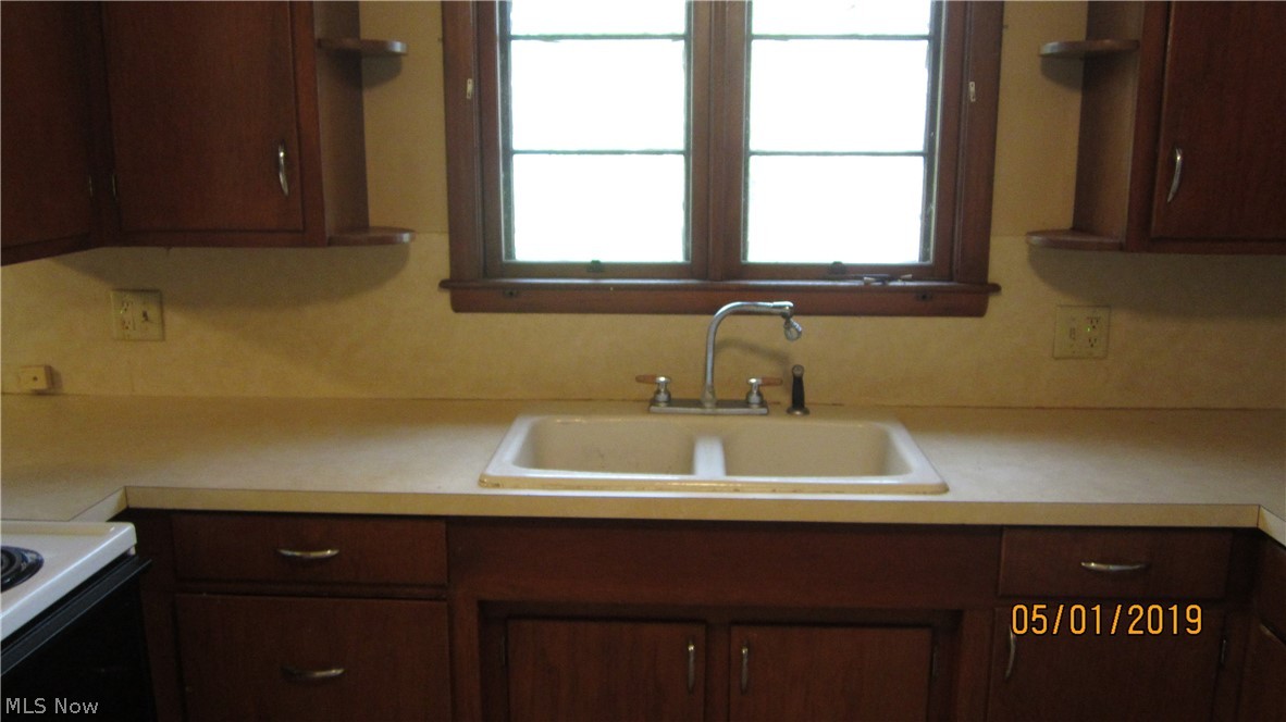 811 Raff Road Southwest Canton, OH 44710 - Photo 11 of 18 Gallery Image 11
