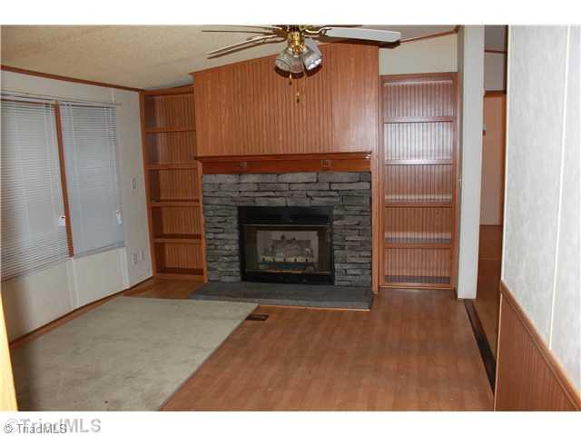 199 Weldons Ridge Trail Mount Airy, NC 27030 - Photo 3 of 11 Living Room.