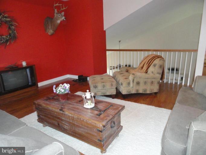 11533 Walnut Point Road Hagerstown, MD 21740 - Photo 21 of 25 Loft