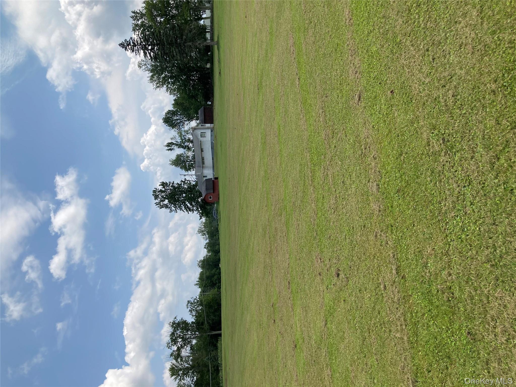 191 Rose Road Woodbourne, NY 12788 - Photo 6 of 32 a view of an ocean