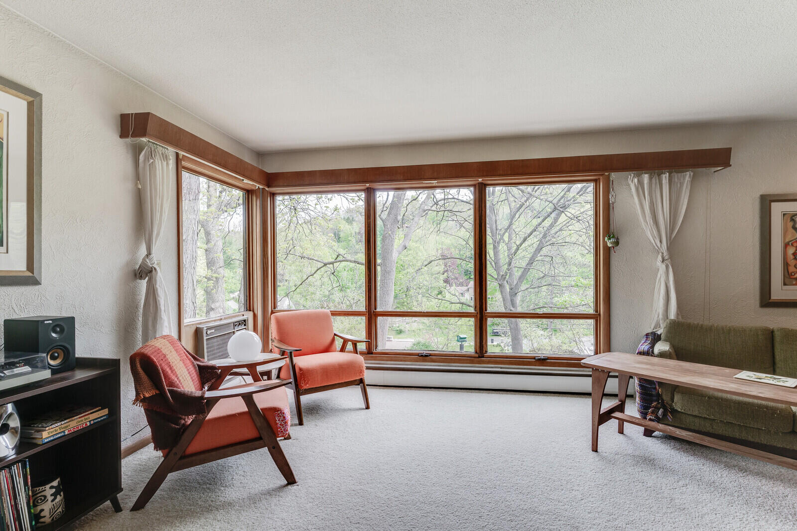N1654 Mickel Road Shelby, WI 54601 - Photo 7 of 29 10_N1654MickelRd_LivingRm1_mls