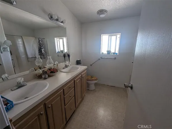 $525,000 | 32203 Prairie Avenue, Barstow, CA 92311