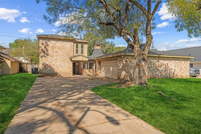 $2,550 | 10806 Bob White Drive, Houston, TX 77096