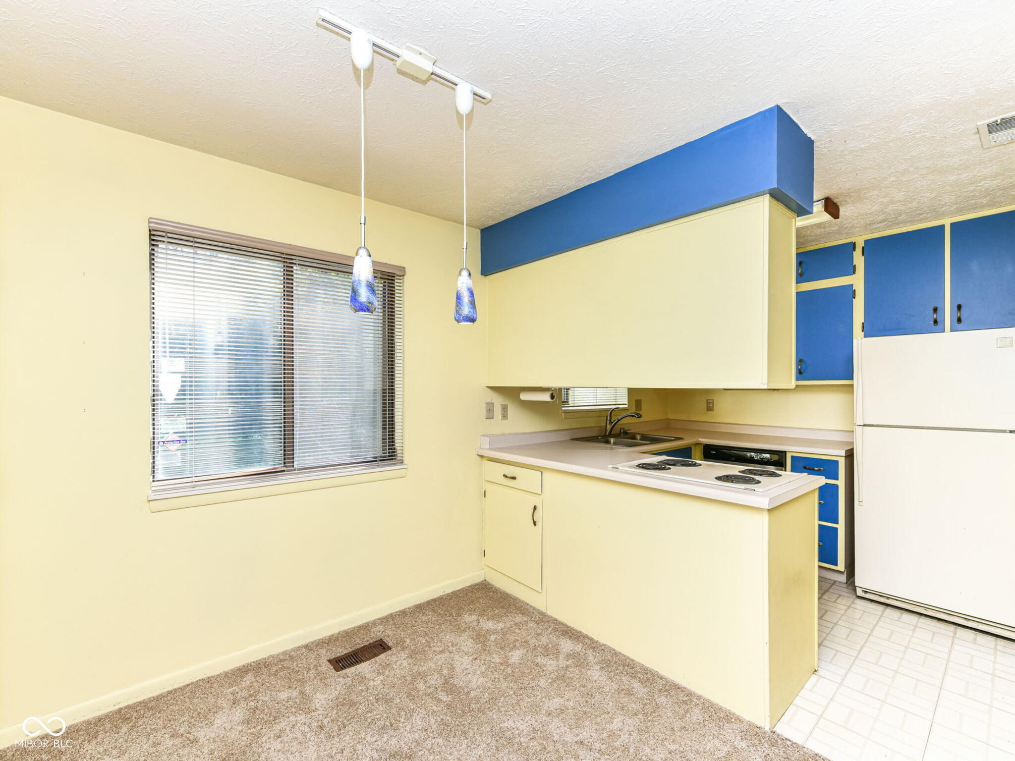 5328 North Franklin Road Indianapolis, IN 46226 - Photo 8 of 20