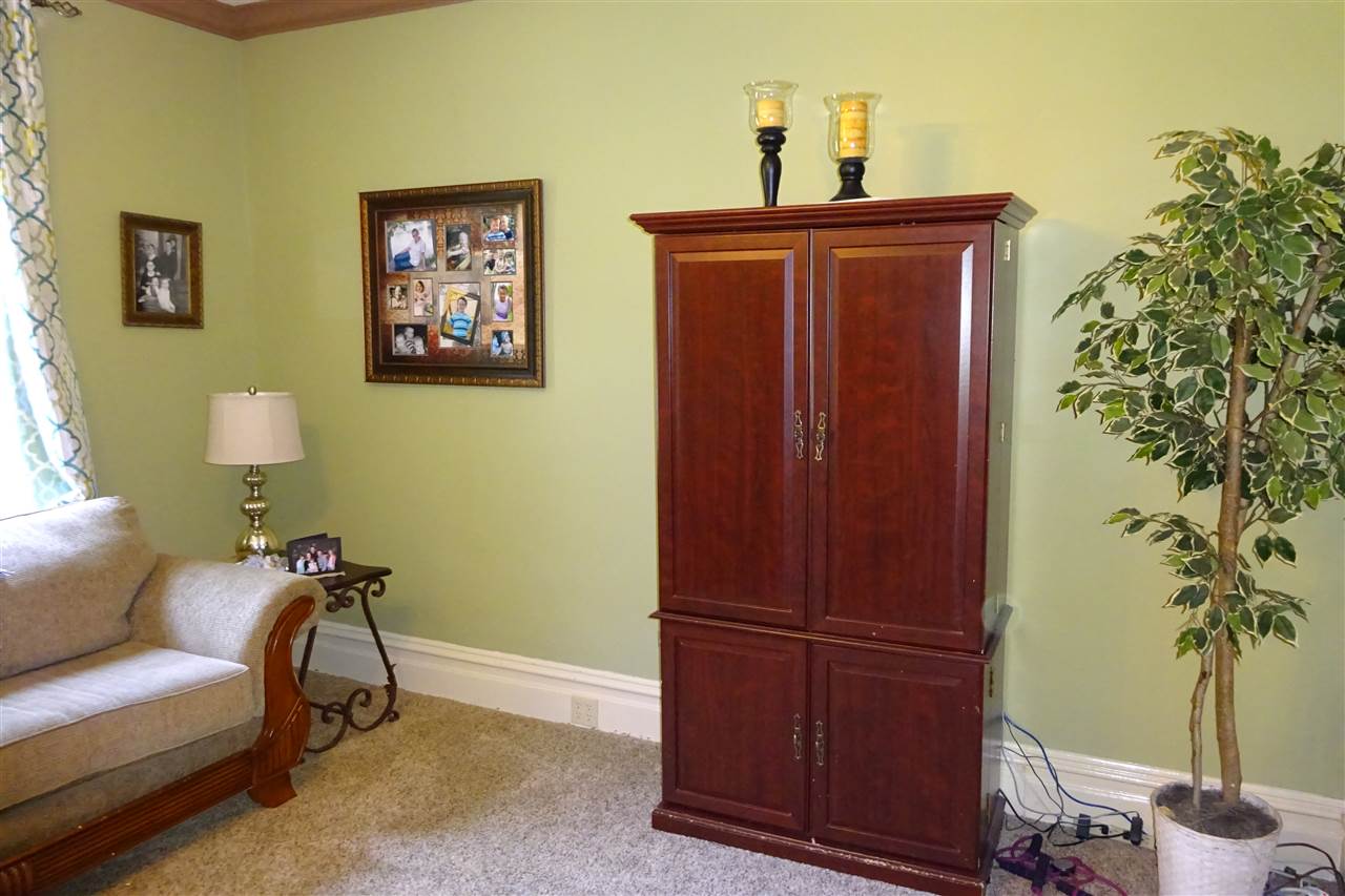 1330 Franklin Avenue Rochester, IN 46975 - Photo 3 of 36