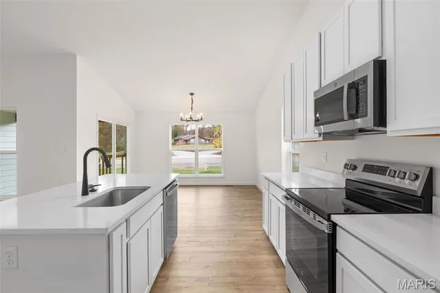 $409,900 | 36 Shady Elm Court, St. Charles, MO 63301