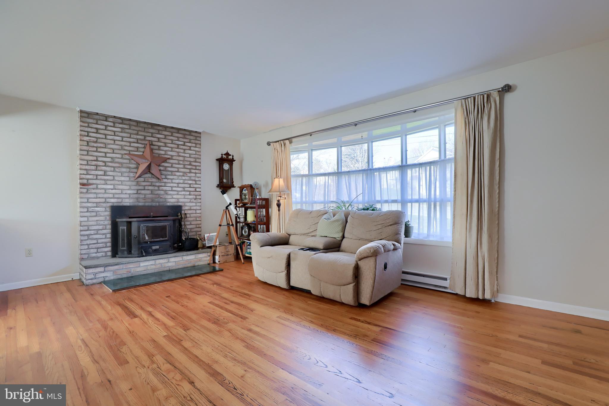 233 Rapho Street Manheim, PA 17545 - Photo 13 of 38 Gallery Image 13