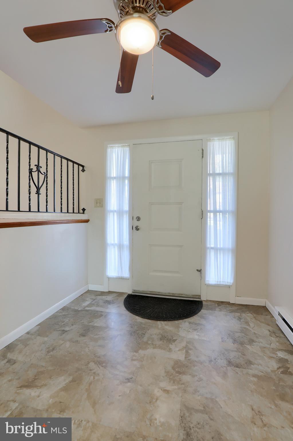 233 Rapho Street Manheim, PA 17545 - Photo 5 of 38 Gallery Image 5