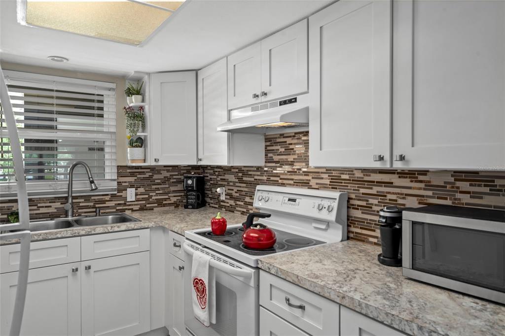 4101 Passport Lane, Unit 202 New Port Richey, FL 34653 - Photo 5 of 40