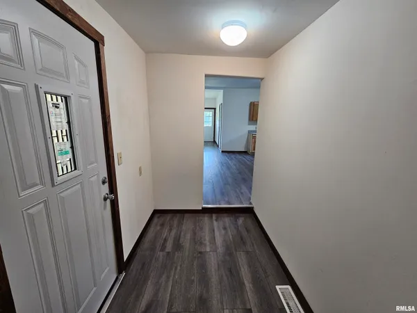 $85,000 | 718 North Coal Street, Colchester, IL 62326