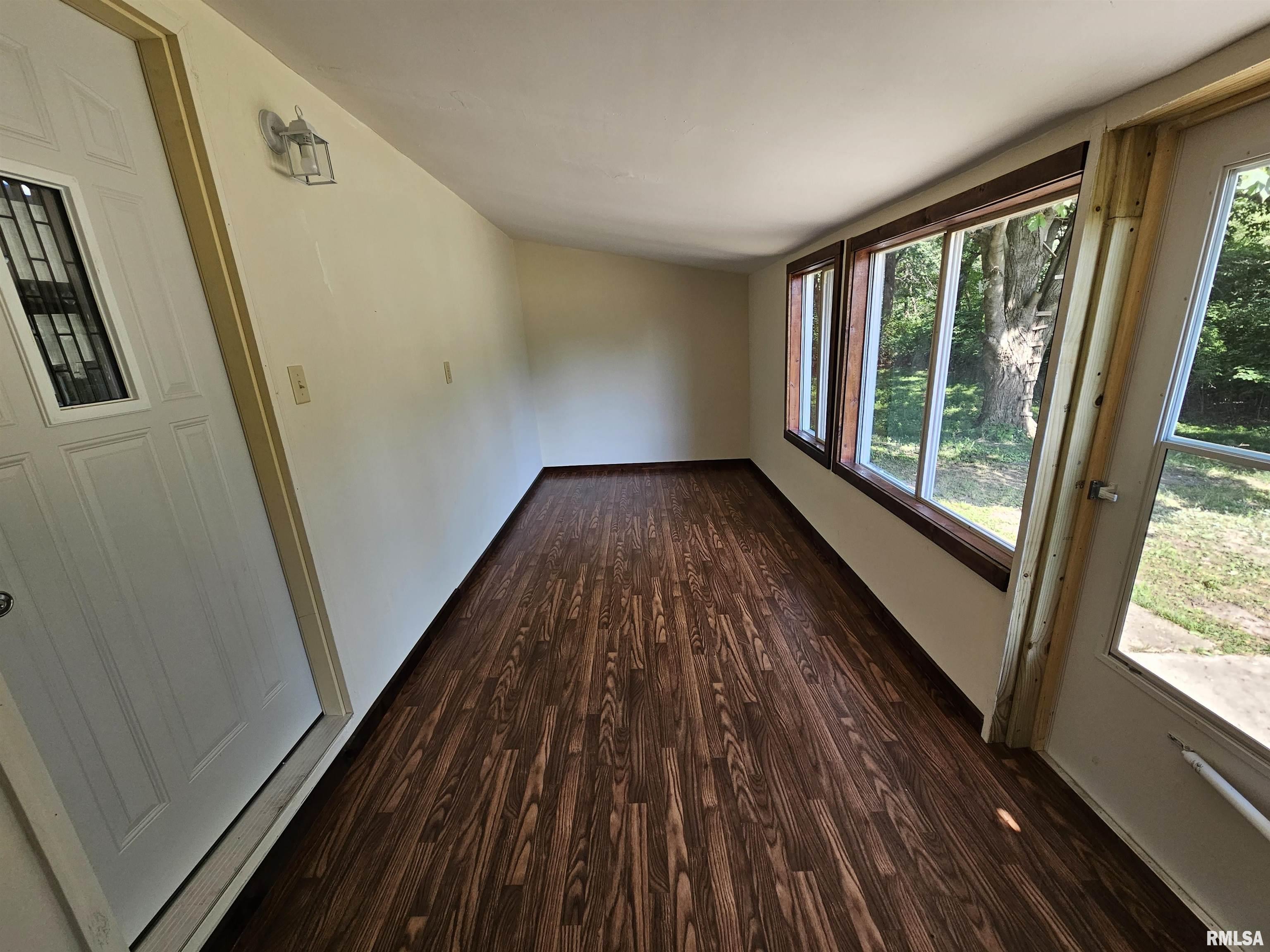 718 North Coal Street Colchester, IL 62326 - Photo 15 of 25