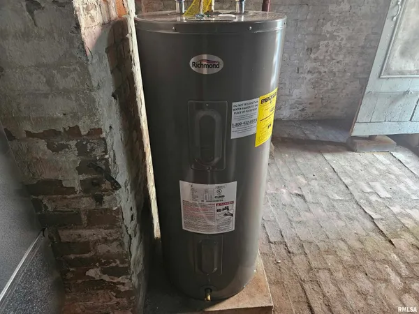 $85,000 | 718 North Coal Street, Colchester, IL 62326