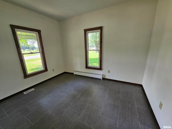 $85,000 | 718 North Coal Street, Colchester, IL 62326