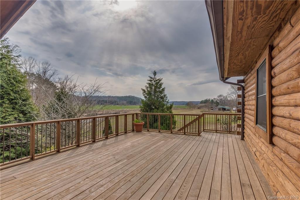 5520 Hunting Country Road Tryon, NC 28782 - Photo 12 of 48